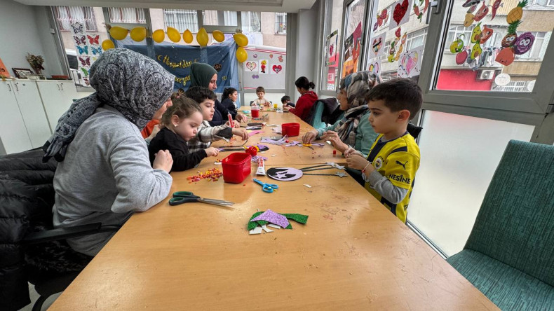 Dervişali Engelli Koordinasyon Merkezimizde Çocuklarımız Ramazan'a Özgün Kapı Süsleri Hazırladı