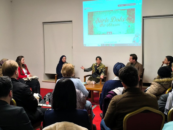 Medrese Davutpaşa, Şiir Gecesi'nde Vatandaşlarımızı Ağırlıyor