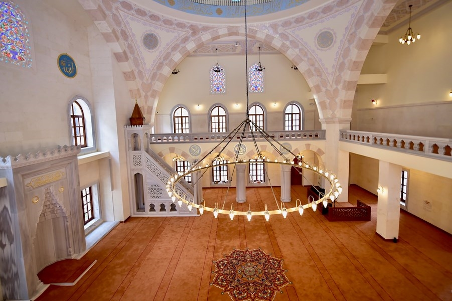 Parmakkapı Kazasker Mehmet Efendi Cami İbadete Açılıyor