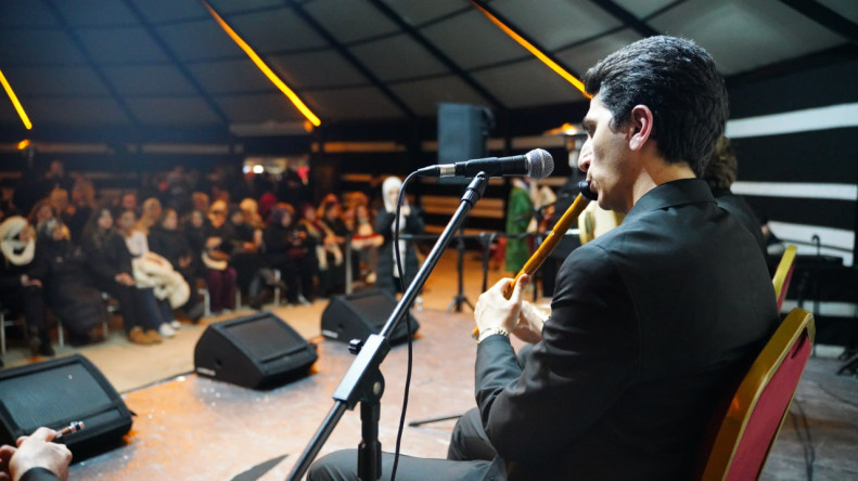 Topkapı Kaleiçi Meydanı'nda Ramazan Akşamları Devam Ediyor: Harun Cura Tasavvuf Müziği Konseri ile Manevi Bir Buluşma