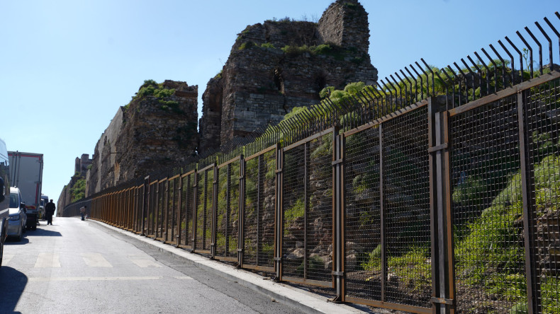 Sulukule Caddesi'nde Yol ve Tretuvar Yenileme Çalışmalarımız Tamamlandı: Daha Güvenli ve Düzenli Bir Ulaşım İçin Önemli Adım