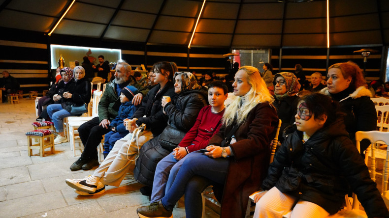Ramazan Akşamlarının Bereketi Topkapı Kaleiçi Meydanımızda Gönüllerle Paylaşılıyor