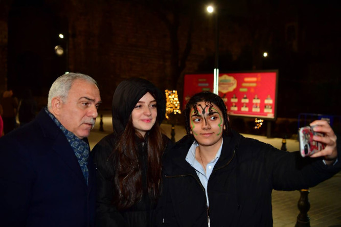 Başkan Turan, Topkapı Kaleiçi Meydanı'nda Ramazan'ın Manevî İklimini Hemşehrileriyle Paylaştı