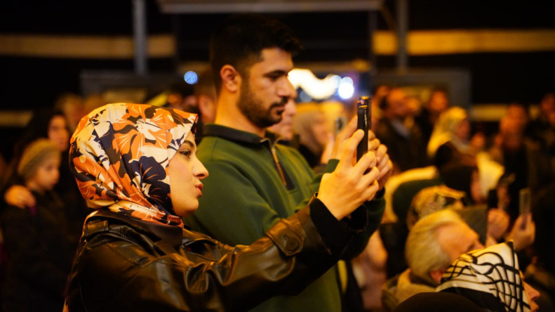 Topkapı Kaleiçi Meydanı'nda Ramazan Akşamları Devam Ediyor: Serdar Tuncer Hemşehrilerimiz ile Buluştu