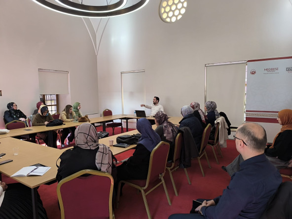 Medrese Davutpaşa'da Nebevî Liderlik ve Siyaset Perspektifi Mercek Altına Alındı