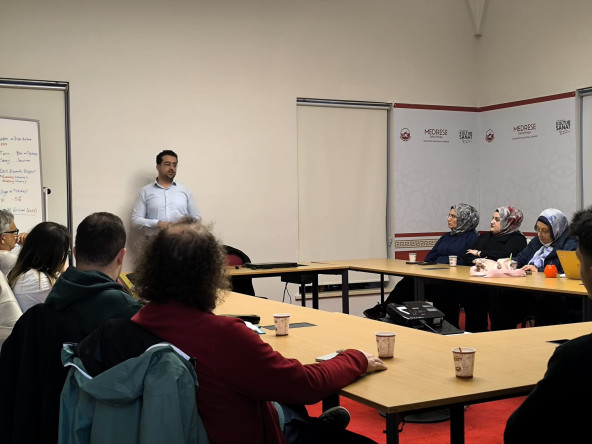 Medrese Davutpaşa'da Çin Halk Cumhuriyeti'nin Modernleşme Süreci Çok Yönlü Olarak Değerlendirildi