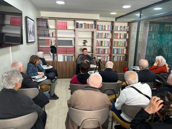 Babıali Sohbetleri Cağaloğlu Kitapçılar Çarşısı Kahvehane'de Devam Ediyor