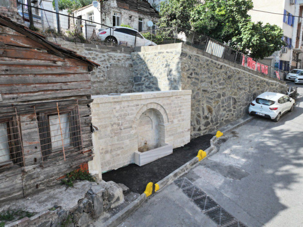 Çırakçı Sokağı Çeşmesi Suyuna Kavuştu