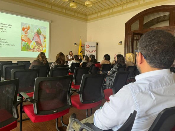 Kadın ve Aile Birimimizden PTT Personeline Yönelik Sağlıklı Beslenme ile İş Verimliliğini Destekleyen Seminer