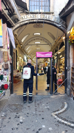Kapalıçarşı ve Çevresinde Çevre Sağlığını Güçlendirmeye Yönelik Kapsamlı Saha Uygulamaları Gerçekleştirildi