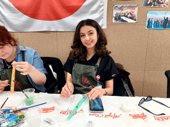 Vatan Kütüphanesi'nde Işıltılı Mumlar Sanatla Buluşuyor