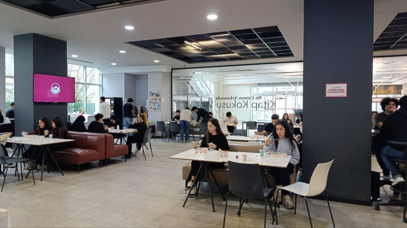 Fatih Kütüphaneleri'nde Her Hafta Sürpriz İkramlar, Ders Molalarını Şenlendiriyor