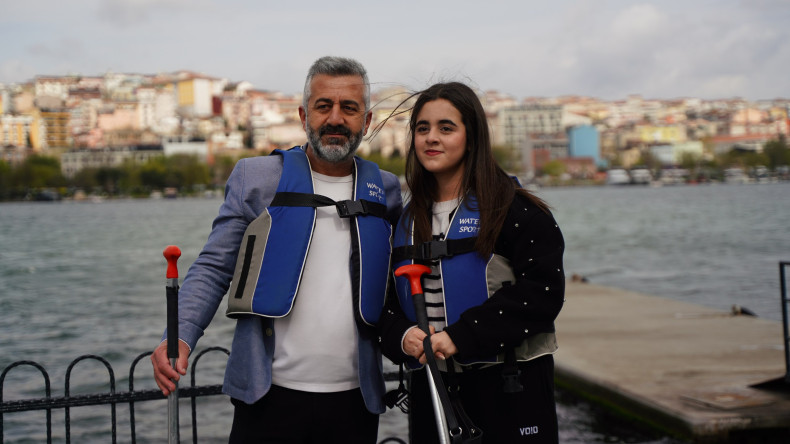 Haliç'te Baba-Çocuk Sporu: Kano ve Kürek Sporları Merkezimizde Babamla Dragon Etkinliği