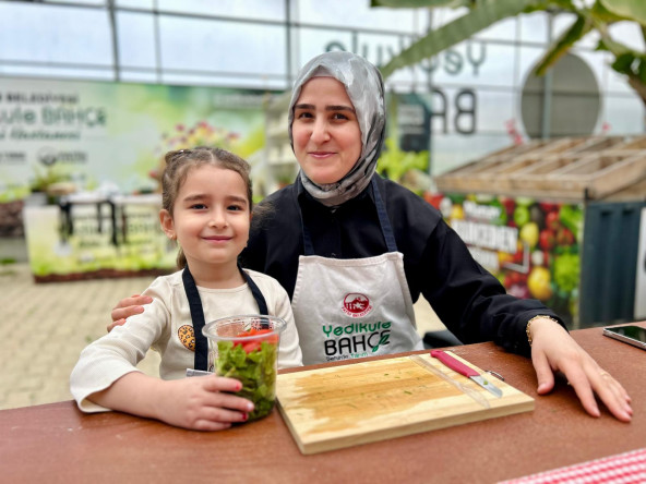 Yedikule Bahçe'de Anneler ve Çocuklarımız İçin Salata Zamanı