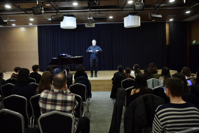 Başkan Turan, Fatih Sanat Akademisi'nde Gençlerimizle Buluştu