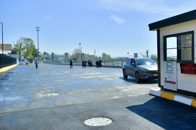 Başkan Turan, Samatya'da Hizmete Açılan Yeni Otoparkımızda İncelemelerde Bulundu