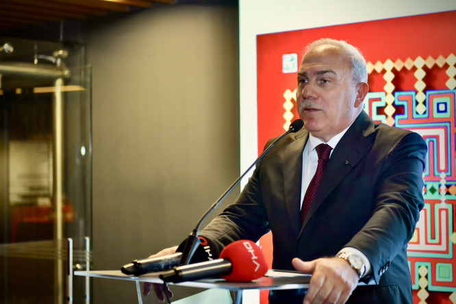 “Geometriden Hikmete” Sergisi, Başkan Turan, Prof. Dr. İskender Pala ve Beşir Ayvazoğlu'nun Katılımıyla Nusret Çolpan Sanat Galerisi'nde Açıldı