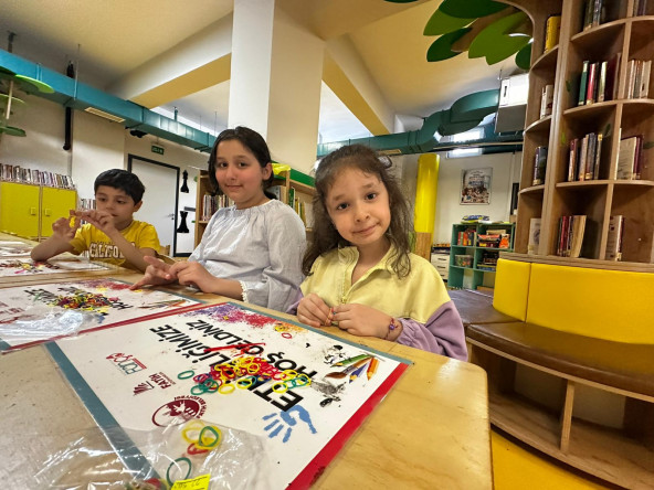 Kariye Çocuk Kütüphanesi'nde Renkli Bileklikler, Keyifli Anlar