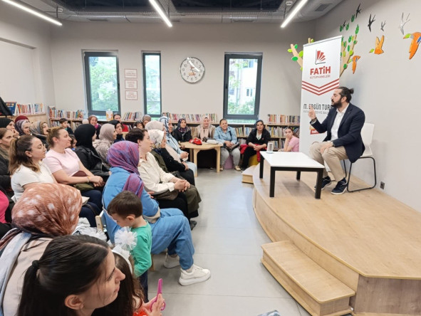 Silivrikapı Çocuk Kütüphanemizde Ebeveynlere Yönelik Bilgilendirici Seminer Programı