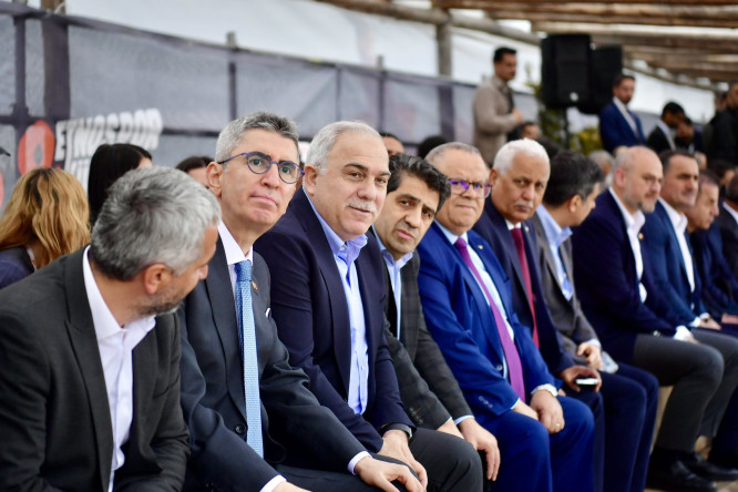 Etnospor Konfederasyonu Başkanı Bilal Erdoğan'ın İştirakleriyle, Bakanlar, Vali Gül ve Başkan Turan'ın Teşrifleriyle Etnospor Kültür Festivali Başladı