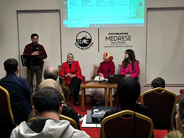 Medrese Davutpaşa, Şiir Gecesi'nde Vatandaşlarımızı Ağırlıyor