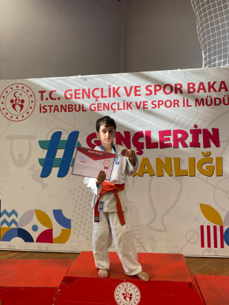Fatih'in Genç Judocuları İstanbul Şampiyonası'nda 2 Gümüş ve 5 Bronz Madalya ile Gururlandırdı