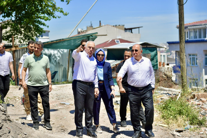 Başkan Turan, Tarihî Silüeti Ortaya Çıkaracak Yavuz Sultan Selim Terası Çalışmalarını Yerinde İnceledi