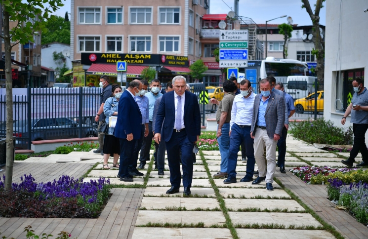 Başkan Turan Cerrahpaşa Kütüphanesi'nde İncelemelerde Bulundu