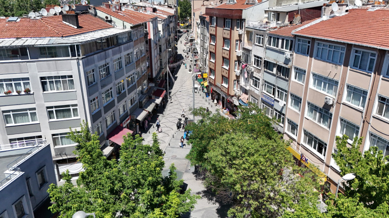 Büyük Saray Meydanı'nda Yol ve Tretuvar Yenileme Çalışmalarımız Tamamlandı