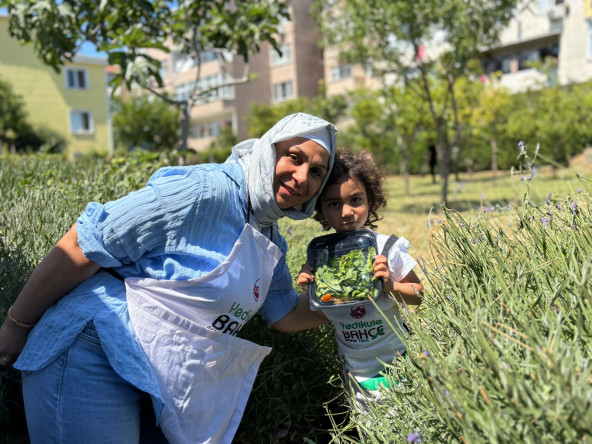 Yedikule Bahçe'de Anneler ve Çocuklarımız İçin Salata Zamanı