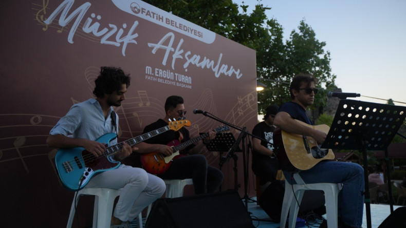 Karasurları Millet Bahçemizde Fasıl Akşamları Yaz Boyunca Devam Ediyor