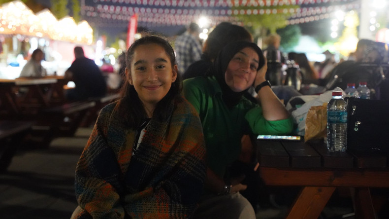 Yeşilçam Günleri ile Topkapı Kaleiçi Meydanı, Yaz Akşamlarının Nostalji Dolu Açık Hava Sineması Buluşma Noktasına Dönüşüyor