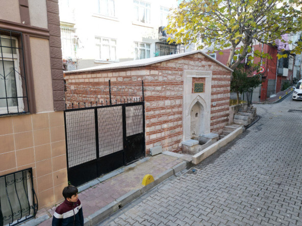 Veliefendizade Çeşmesi Suyuyla Buluşturuldu