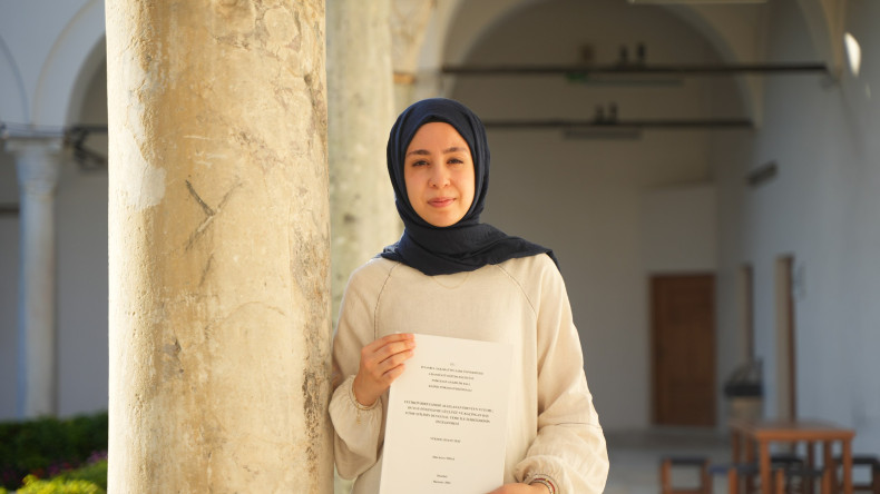 Medrese Davutpaşa Kullanıcısı Dila Serra Tıraş'ın Klinik Psikoloji Alanındaki Yüksek Lisans Tezi Akademik Arşivde Yerini Aldı