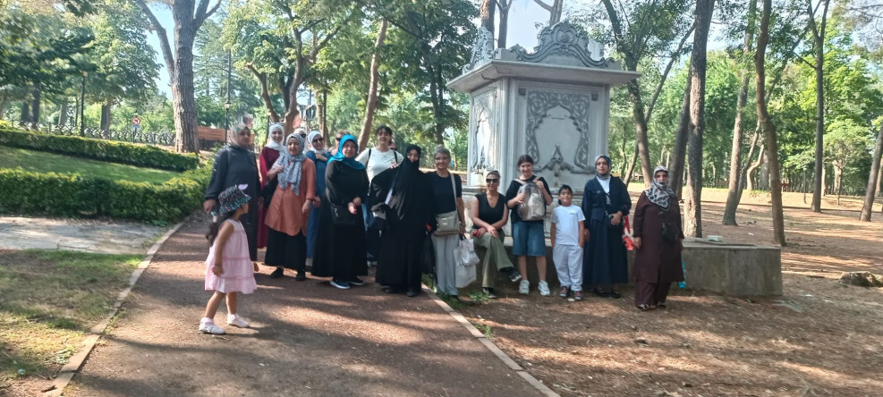 KARINCA El Emeği Eğitim Birimimizden Japon Bahçesi ve Emirgan Korusu'na Kültür ve Doğa Gezisi