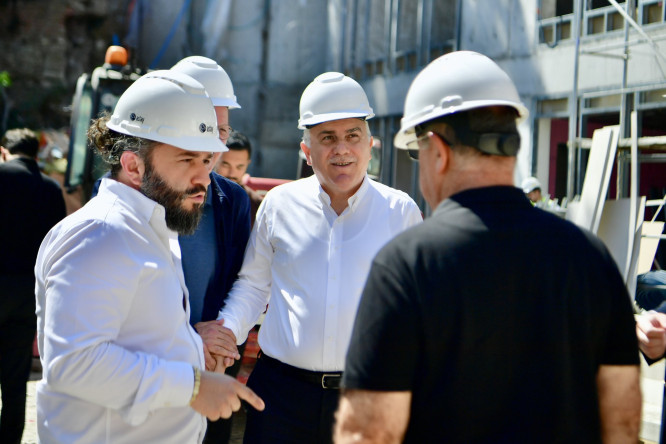 Başkan Turan, İstanbul Recep Tayyip Erdoğan Anadolu İmam Hatip Lisesi Yurdu'nda Devam Eden Çalışmaları Yerinde İnceledi