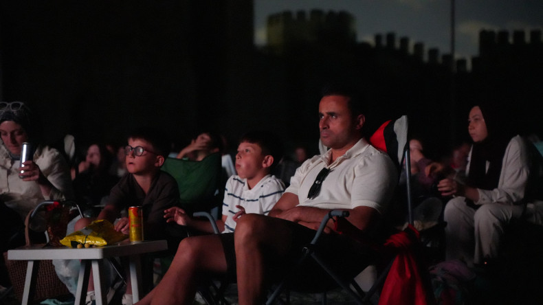 Turkcell Sponsorluğunda Yedikule Hisarı'nda Açık Hava Sinema Günleri Devam Ediyor