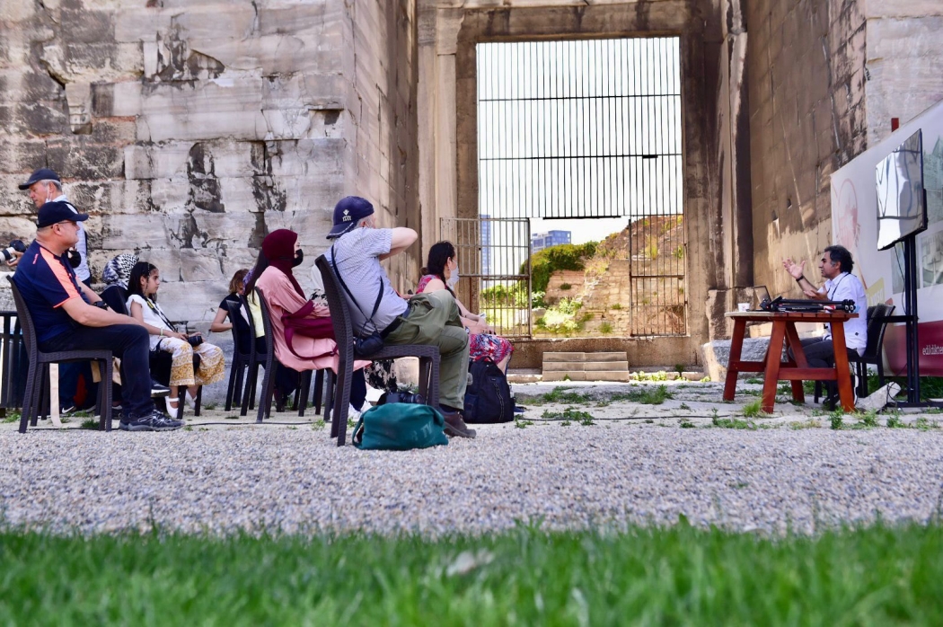 Fotoğraf Tutkunları Arkeoloji Fotoğrafçılığı Atölyesi'nde Buluştu