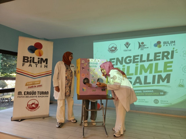 Fatih Belediyesi ve TÜBİTAK İş Birliğiyle Bilim Fatih'te Özel Gereksinimli Öğrencilerimiz Bilim, Teknoloji, Sanat ve Doğa Temelli Etkinliklerle Buluştu