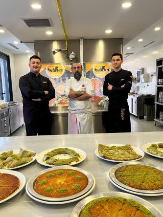 KARINCA El Emeği Eğitim Birimimizden GastroSanat'ta Öz İkizler Künefe Masterclass Eğitimi