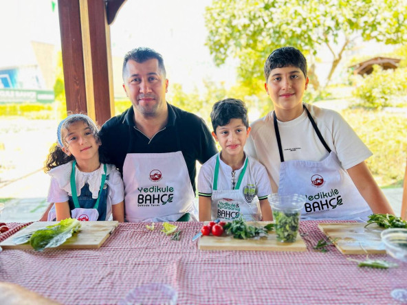 Yedikule Bahçe'de Babalar ve Çocuklarımız İçin Salata Zamanı