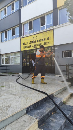 Yeni Eğitim Öğretim Döneminde Okullarımızda Temizlik Çalışmalarımız Sürüyor