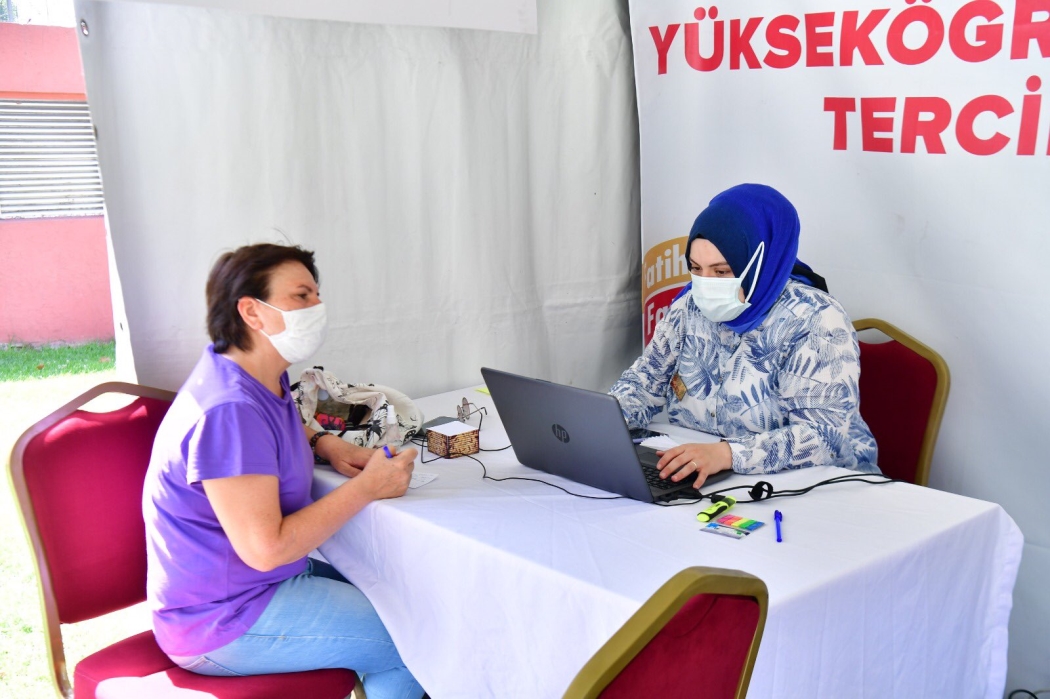 Üniversite Adaylarına Ücretsiz Tercih Danışmanlığı