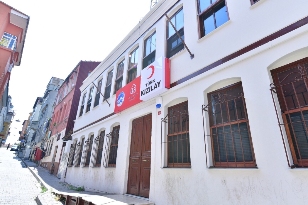 İhtiyaç Sahiplerine Sıcak Yemek Yardımı