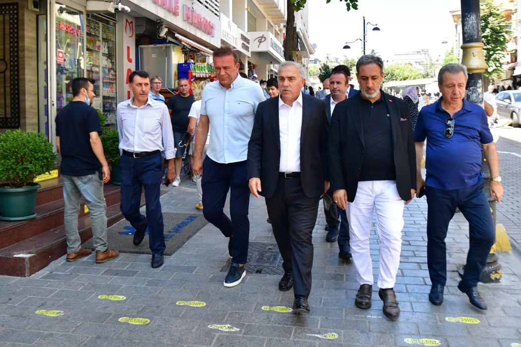 Başkan Turan'ın Bugünkü Durağı Laleli Oldu