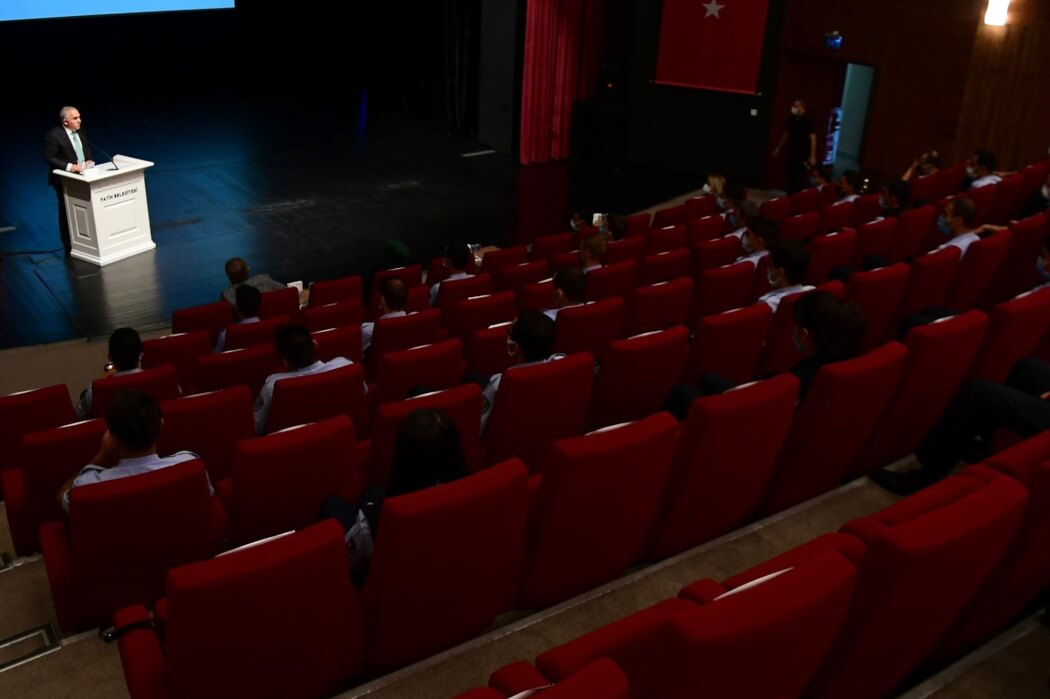 Başkan Turan Mesleğe Yeni Başlayan Zabıtalarla Buluştu