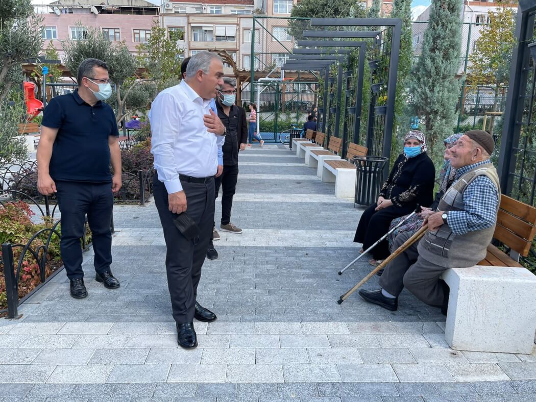 Başkan Turan Parkların Tadını Çıkaran Fatihlilerle