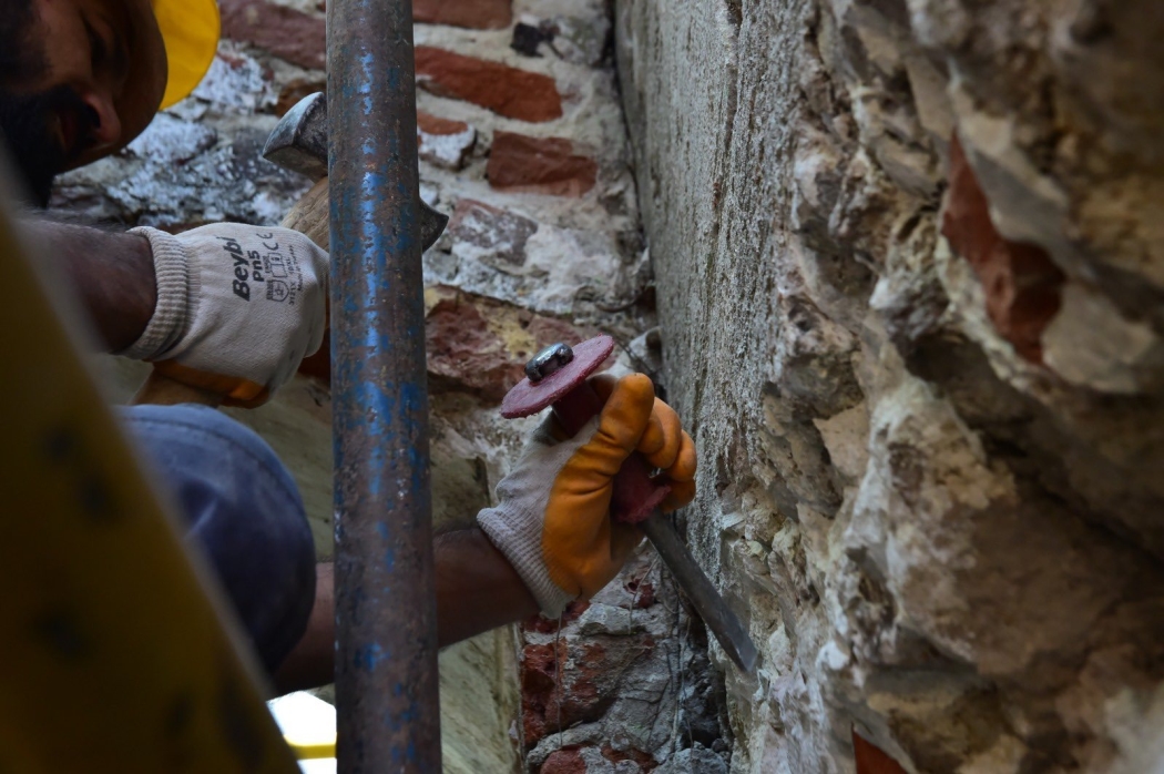 Nalıncı Mehmet Mimi Dede Türbesi Restore Ediliyor