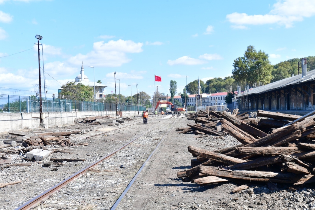 Sirkeci-Kazlıçeşme Hattında Ray Söküm Çalışmaları Başladı