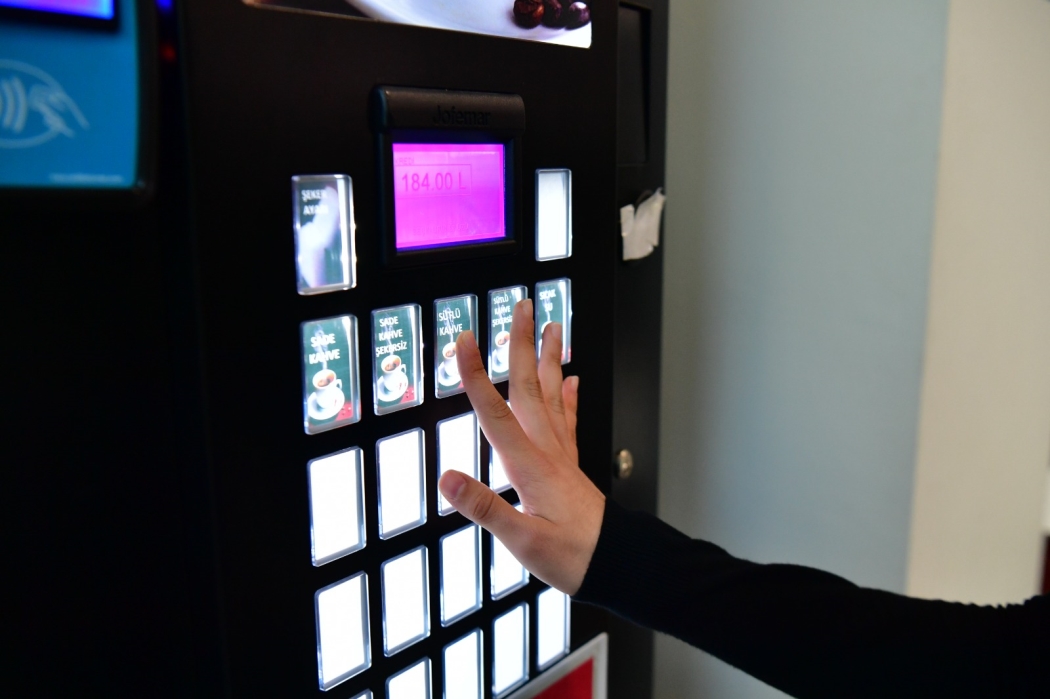 Başkan Turan'dan Öğrencilere Dünya Kahve Günü Sürprizi